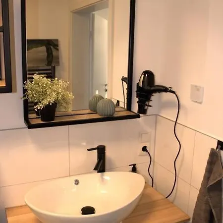 3-dz Im Neu Umgebauten Bunker Апартаменты *